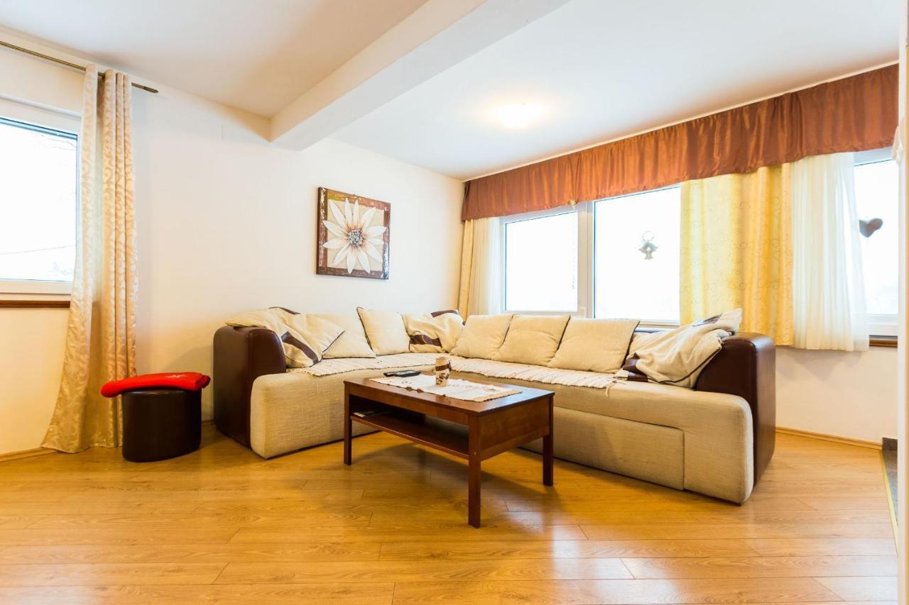 Nina Holiday Home With A Heated Pool Brusane Kültér fotó